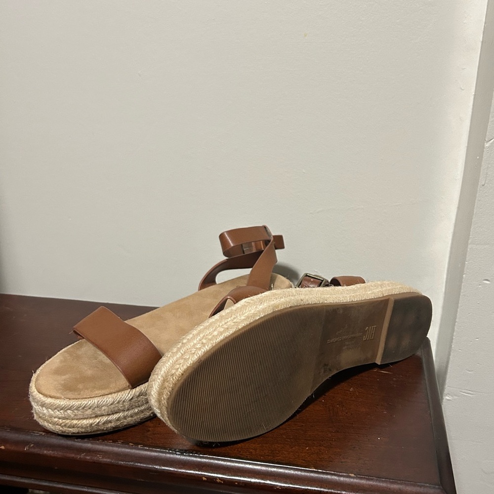 INC Sandals - Picture 2 of 3
